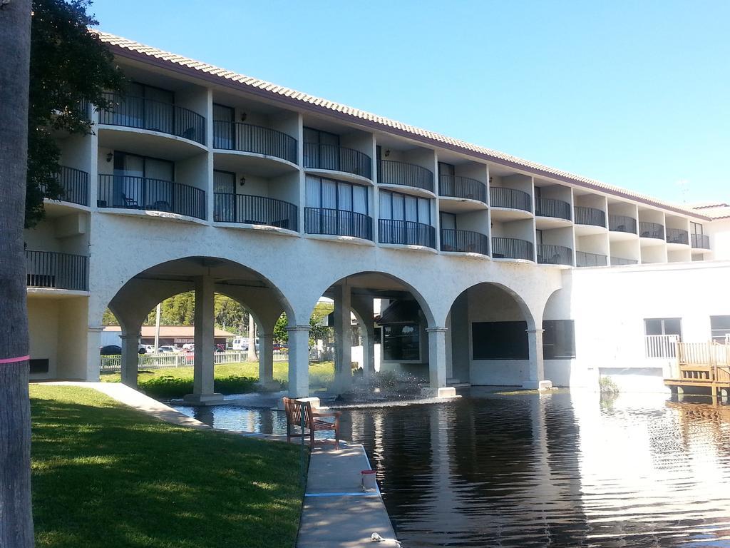 Vista Inn Lake Tarpon Palm Harbor Bagian luar foto