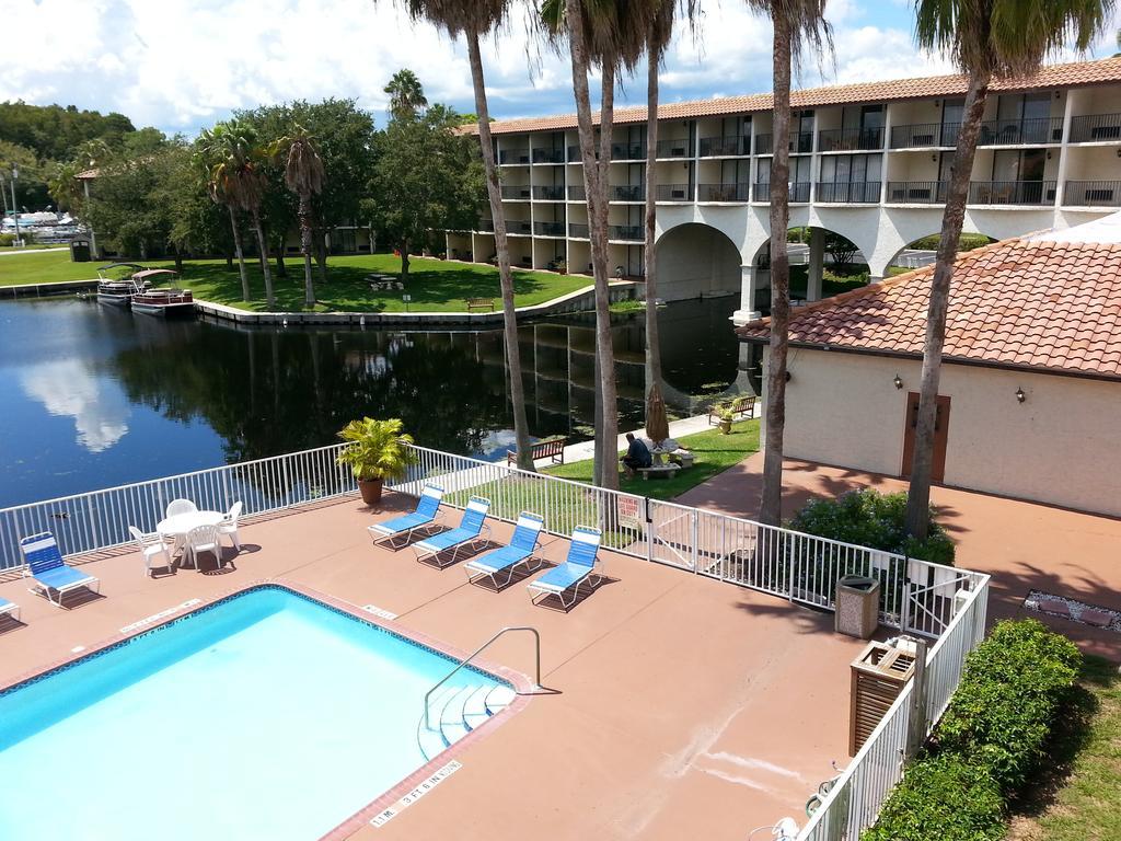 Vista Inn Lake Tarpon Palm Harbor Bagian luar foto