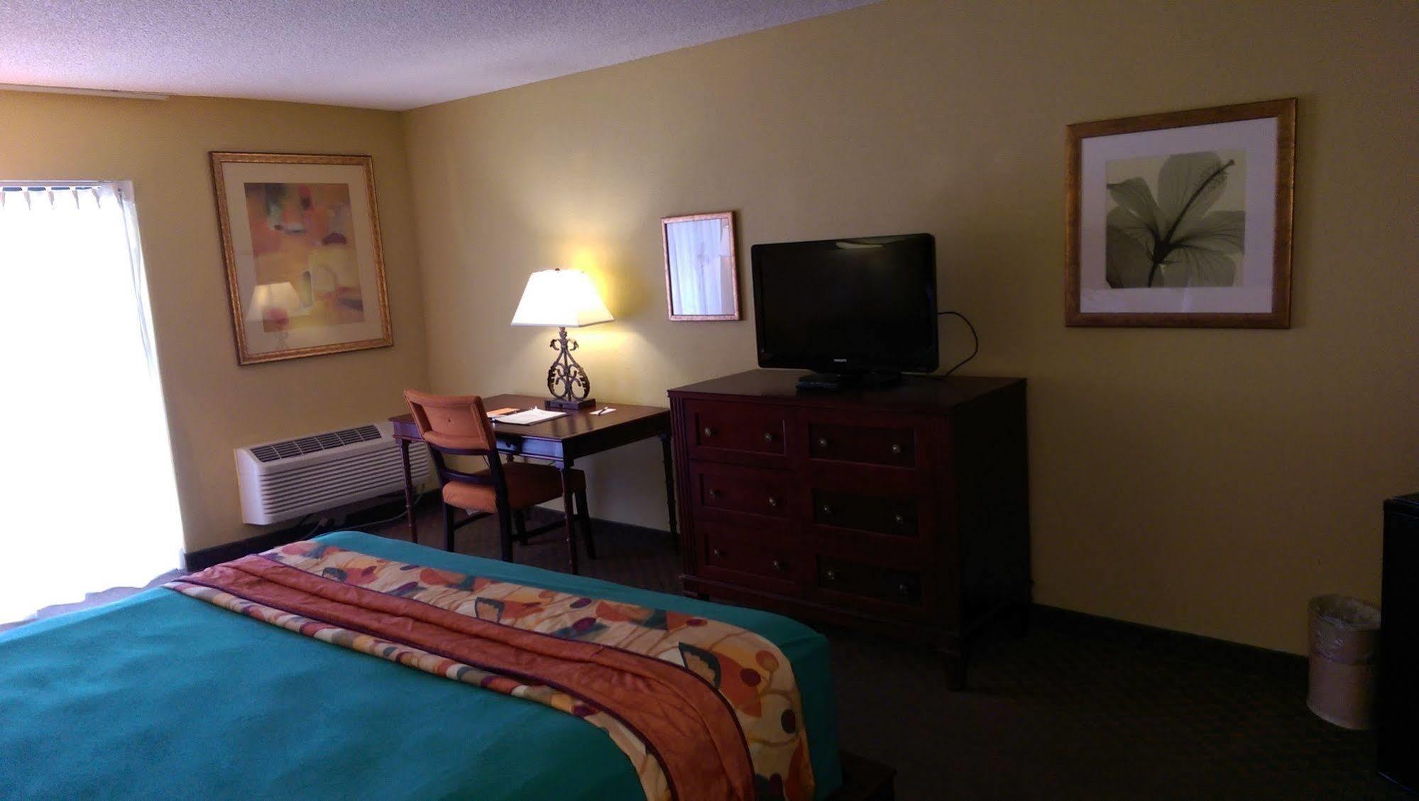 Vista Inn Lake Tarpon Palm Harbor Bagian luar foto